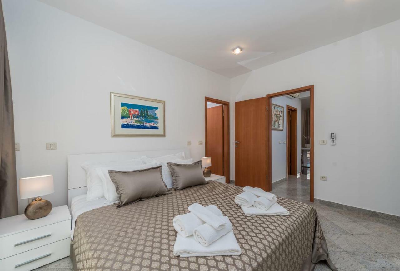 Apartments Very Good Life Preko Exterior photo